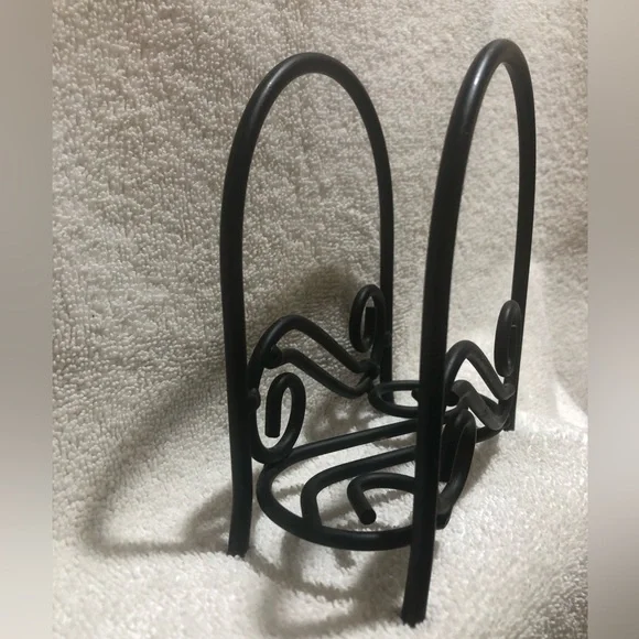BLACK WROUGHT IRON NAPKIN HOLDER - Picture 2 of 6